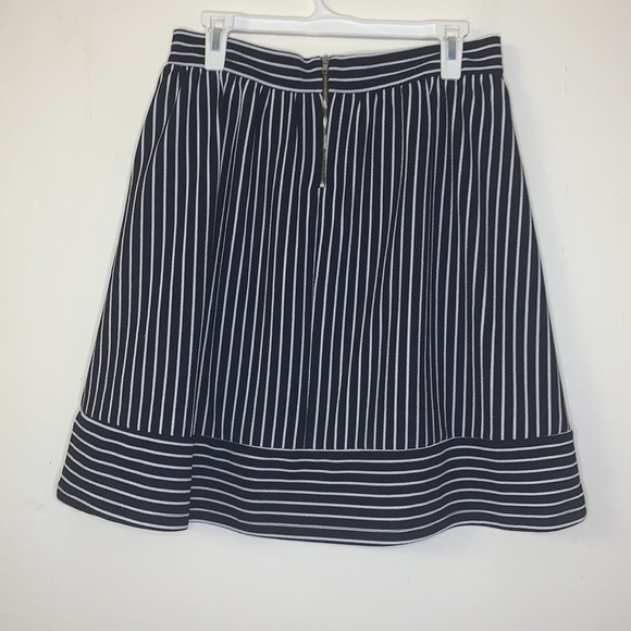 Cute blue/white striped skirt 💙 - Picture 3 of 6